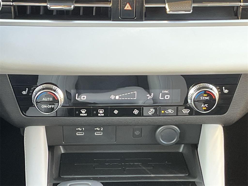 new 2025 Mitsubishi Outlander car, priced at $36,426