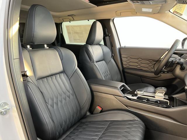 new 2025 Mitsubishi Outlander car, priced at $40,767