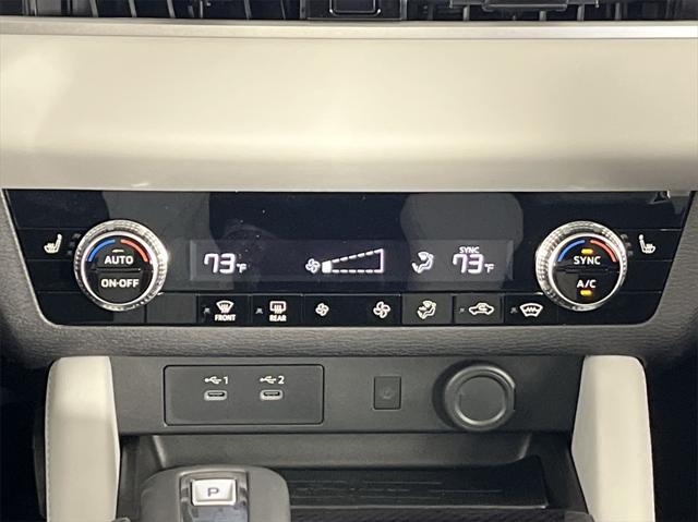 new 2025 Mitsubishi Outlander car, priced at $38,728