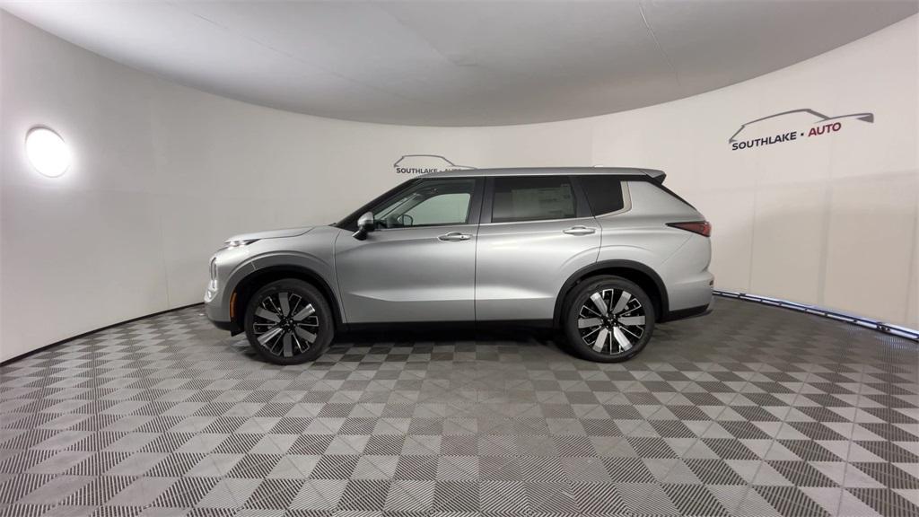 new 2025 Mitsubishi Outlander car, priced at $35,896