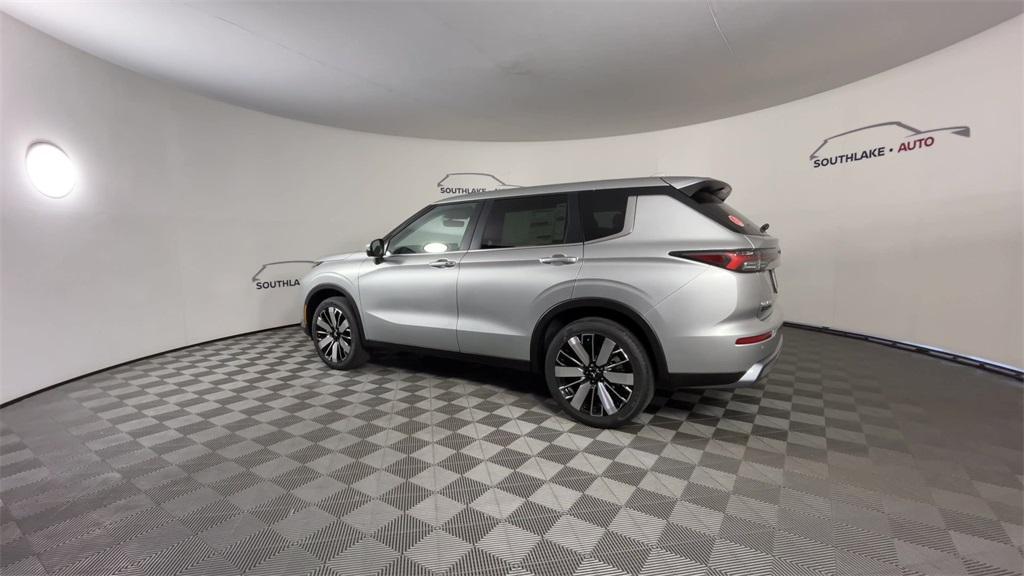 new 2025 Mitsubishi Outlander car, priced at $35,896