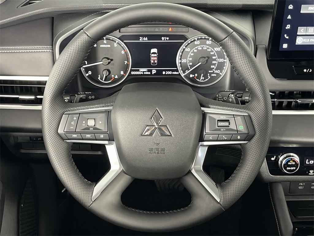 new 2025 Mitsubishi Outlander car, priced at $35,896