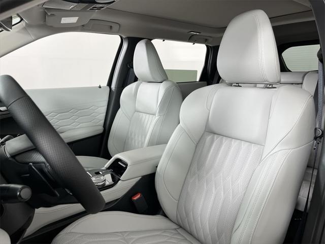 new 2025 Mitsubishi Outlander car, priced at $44,589