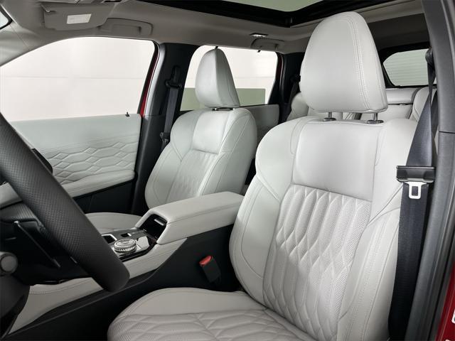 new 2025 Mitsubishi Outlander car, priced at $40,851