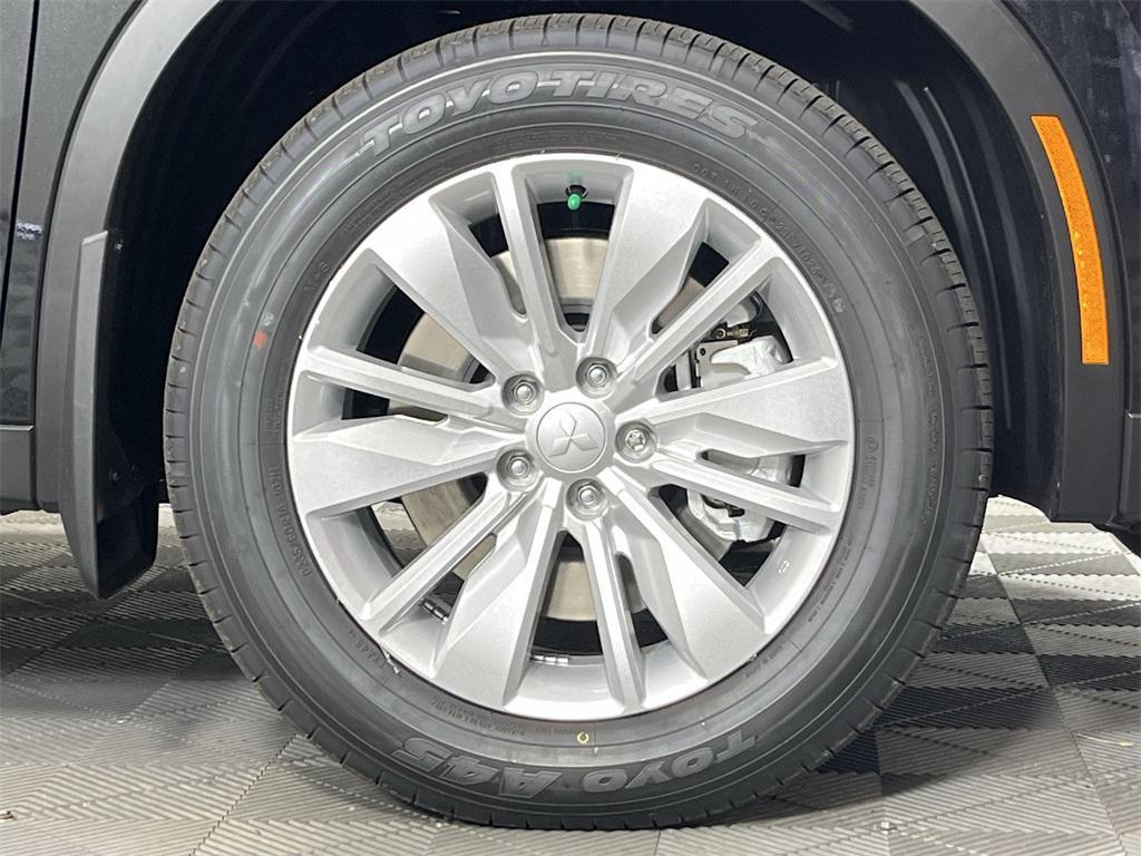 new 2025 Mitsubishi Outlander car, priced at $31,294