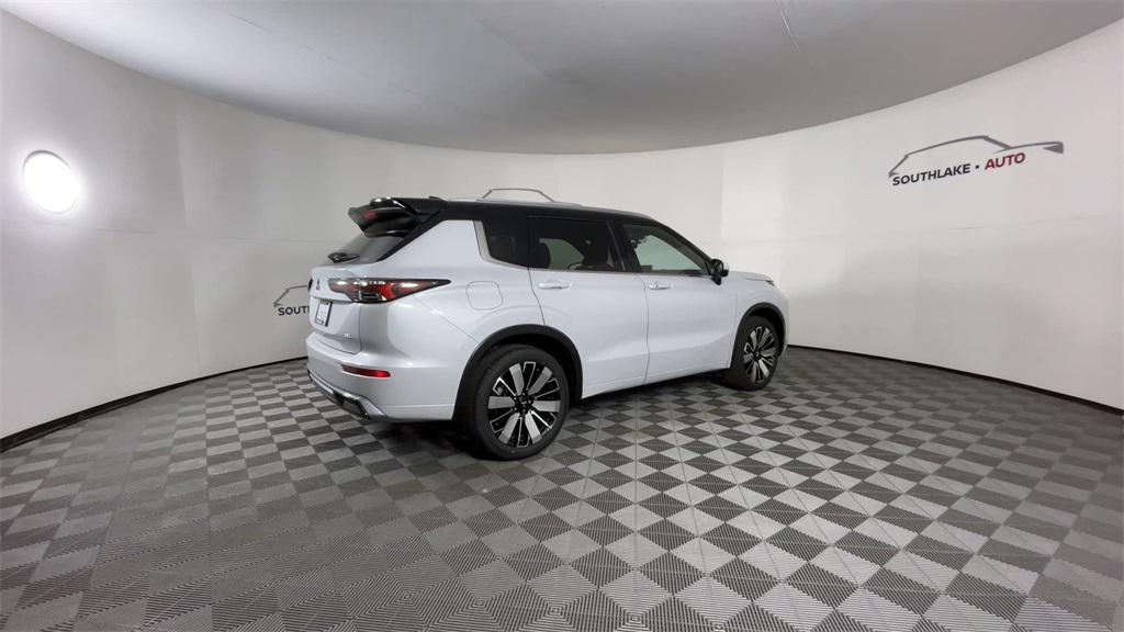 new 2025 Mitsubishi Outlander car, priced at $44,236