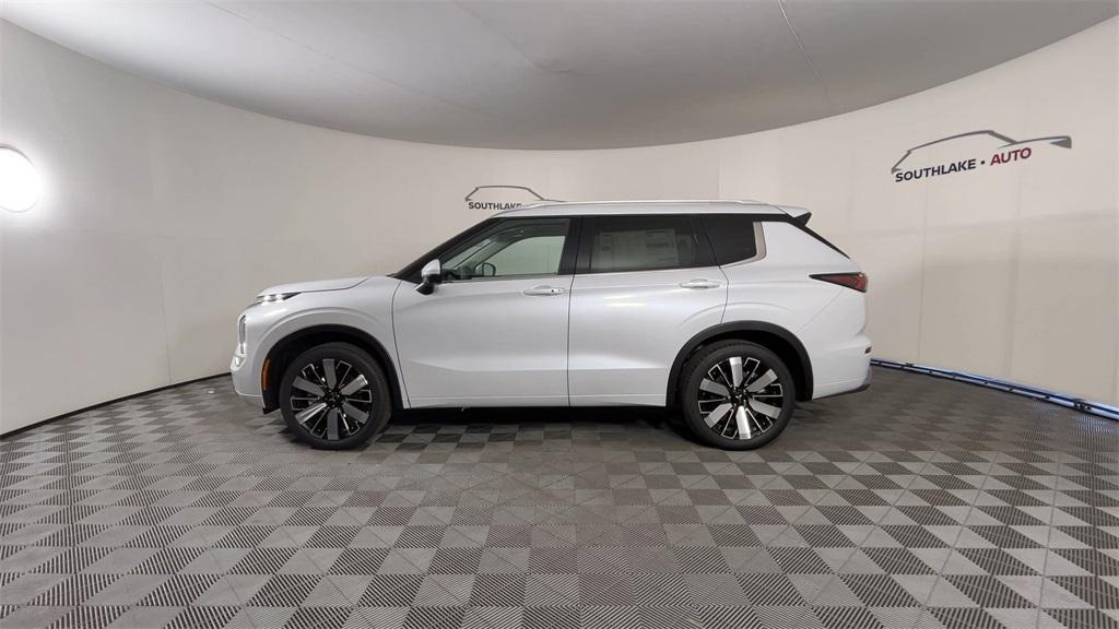 new 2025 Mitsubishi Outlander car, priced at $43,494