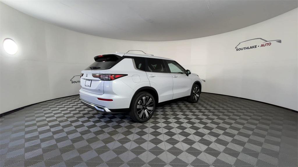 new 2025 Mitsubishi Outlander car, priced at $38,624
