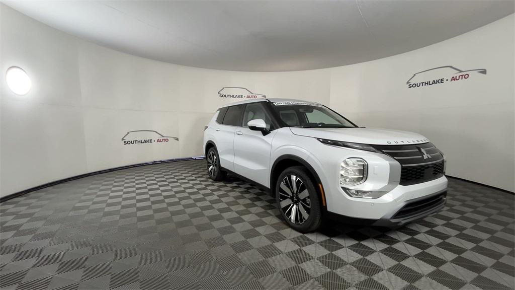 new 2025 Mitsubishi Outlander car, priced at $38,624