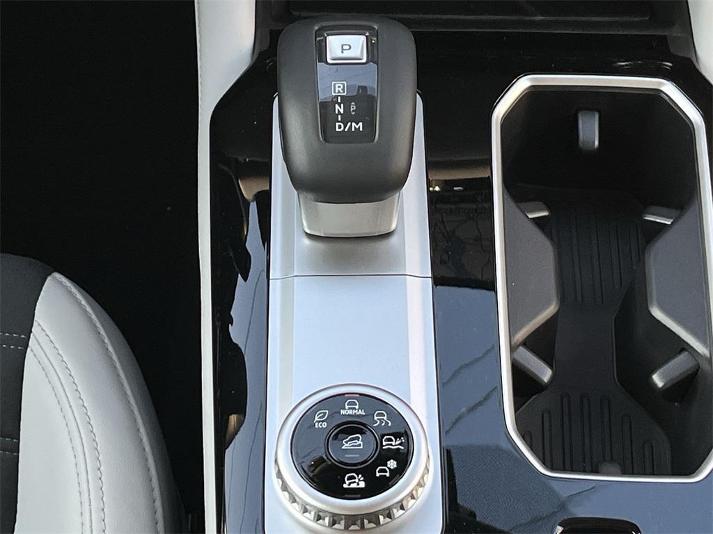 new 2025 Mitsubishi Outlander car, priced at $36,426
