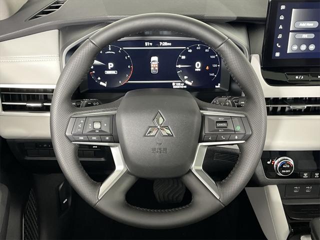 new 2025 Mitsubishi Outlander car, priced at $38,726