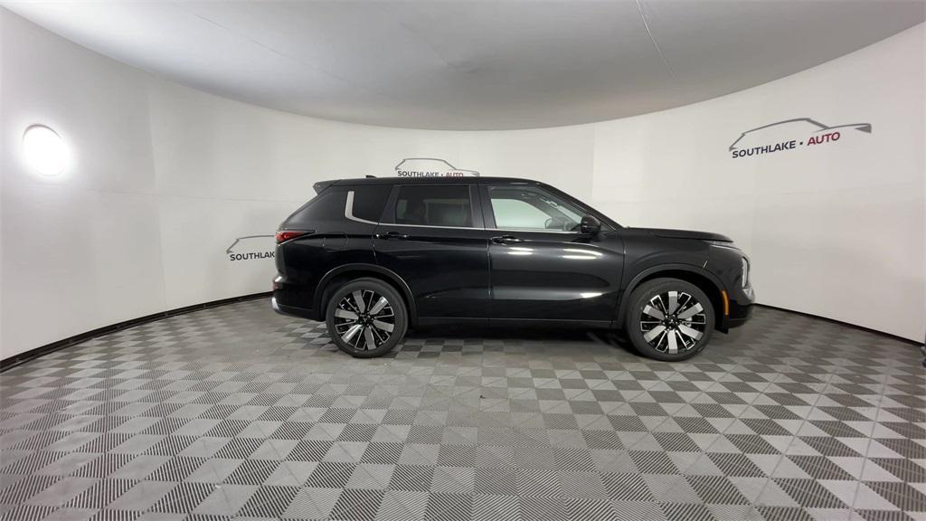 new 2025 Mitsubishi Outlander car, priced at $37,626