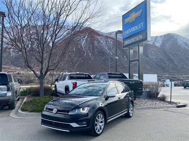 used 2017 Volkswagen Golf Alltrack car, priced at $15,610