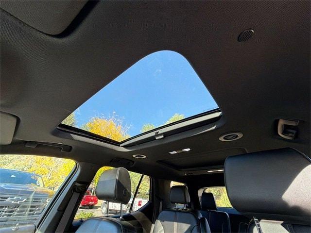 used 2023 Chevrolet Traverse car, priced at $34,910