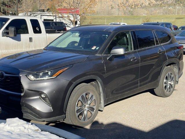 used 2021 Toyota Highlander car, priced at $33,310