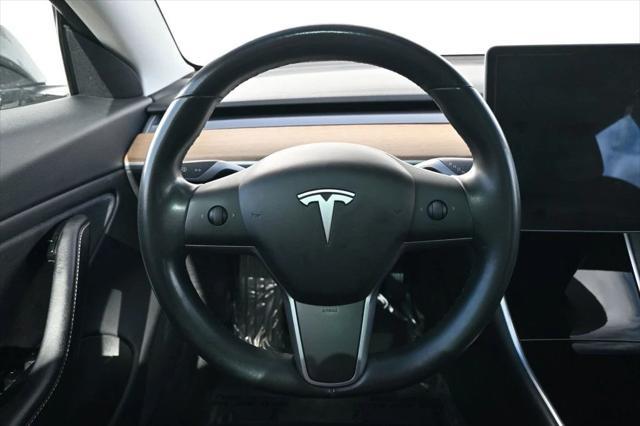 used 2019 Tesla Model 3 car