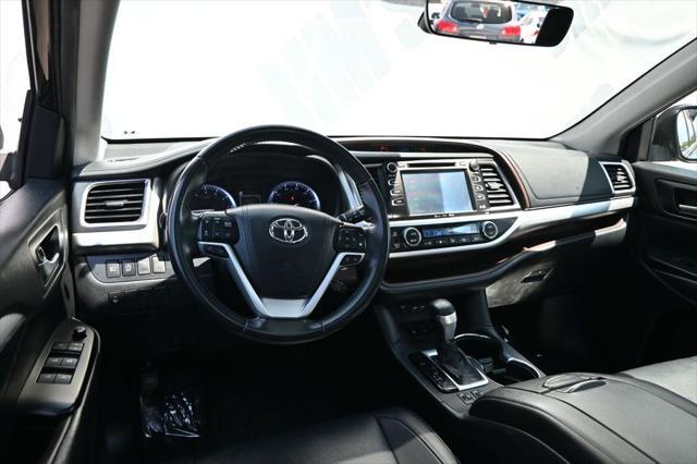 used 2019 Toyota Highlander car, priced at $22,995