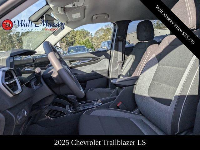 new 2025 Chevrolet TrailBlazer car, priced at $23,730