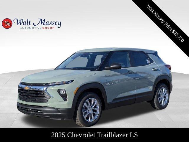 new 2025 Chevrolet TrailBlazer car, priced at $23,730