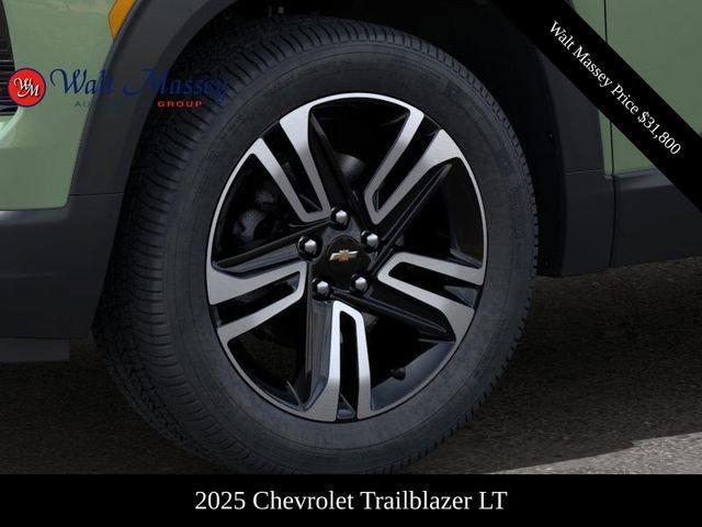 new 2025 Chevrolet TrailBlazer car, priced at $31,800