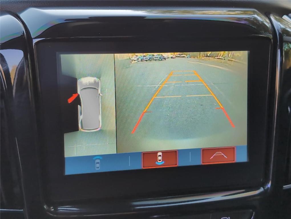 used 2018 Chevrolet Traverse car, priced at $16,999