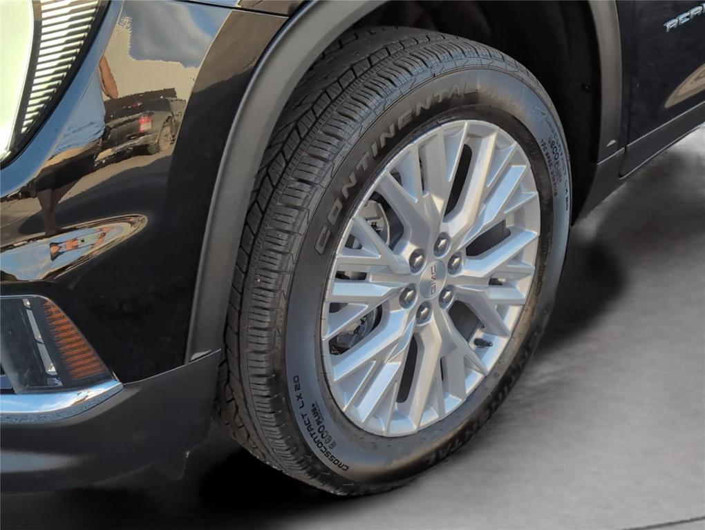 new 2026 GMC Acadia car, priced at $48,706