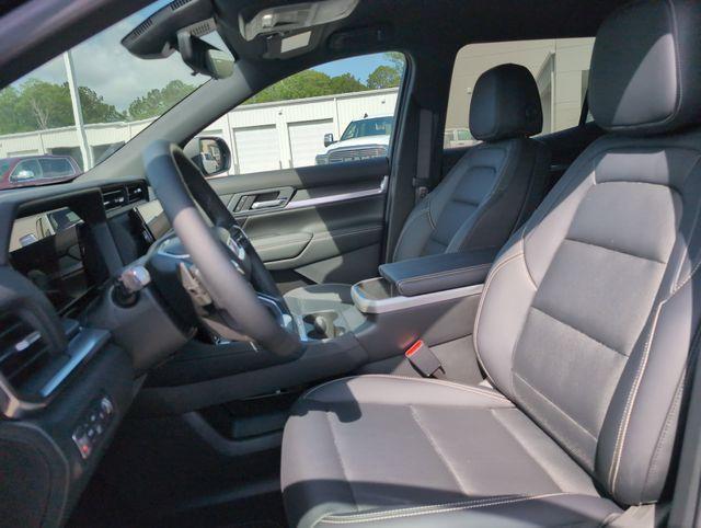 new 2025 GMC Terrain car, priced at $37,121