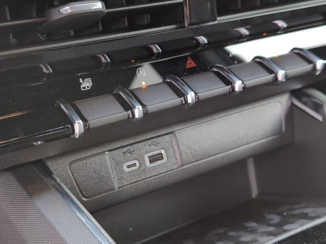 new 2025 GMC Canyon car, priced at $45,984
