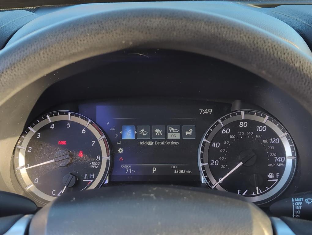 used 2023 Toyota Highlander car, priced at $31,489