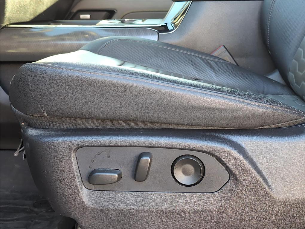 used 2024 Chevrolet Silverado 2500 car, priced at $68,799