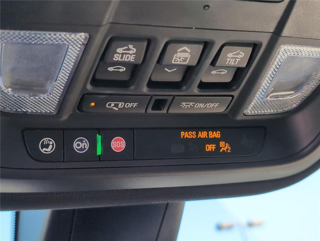 used 2023 Chevrolet Traverse car, priced at $32,499