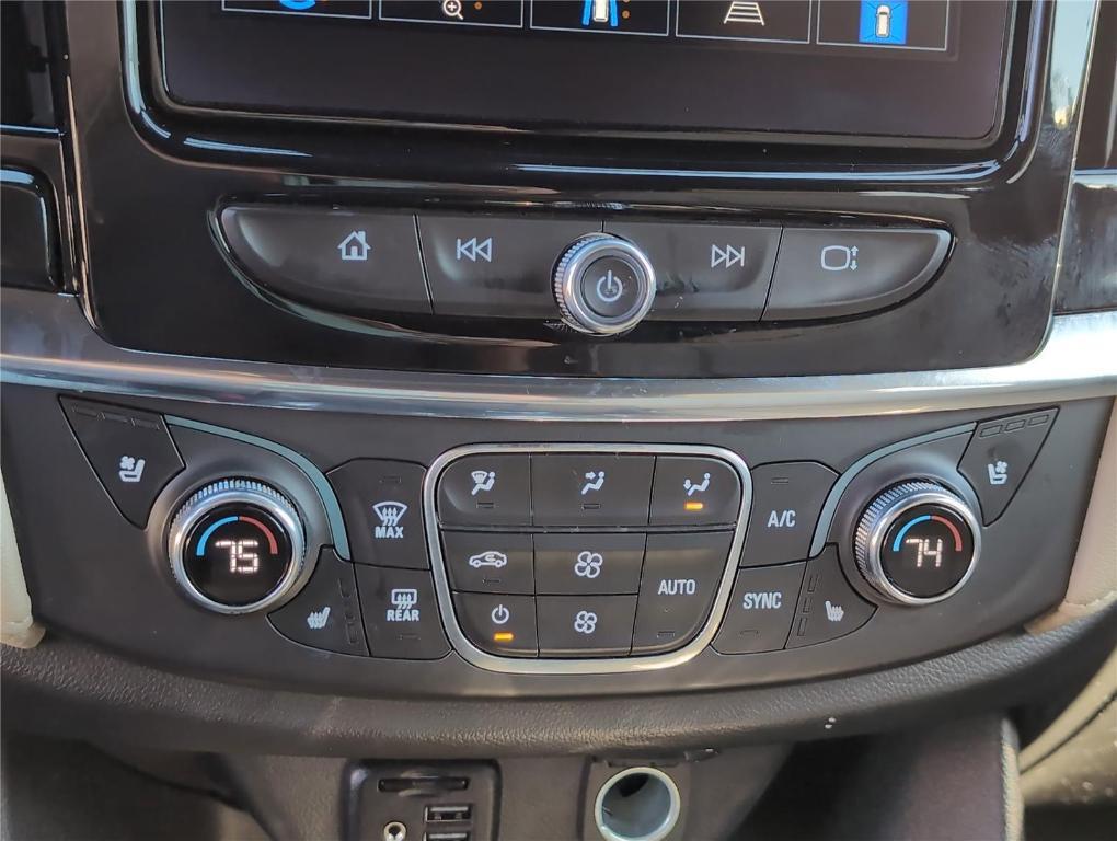 used 2023 Chevrolet Traverse car, priced at $32,499