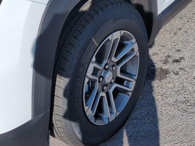 new 2025 GMC Terrain car, priced at $30,112