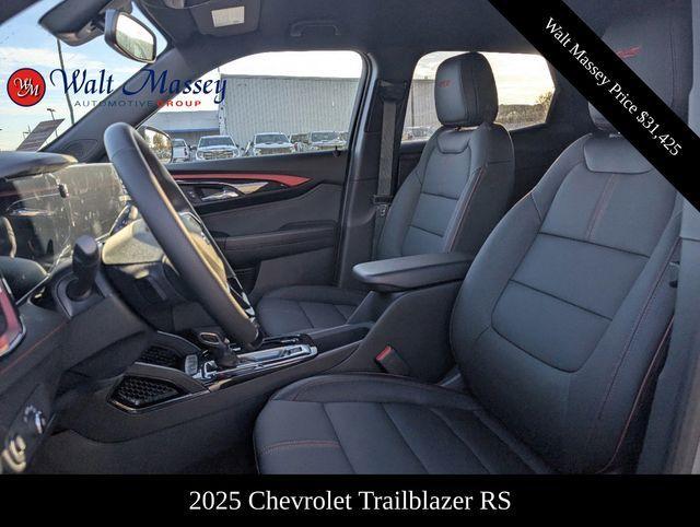 new 2025 Chevrolet TrailBlazer car, priced at $31,425