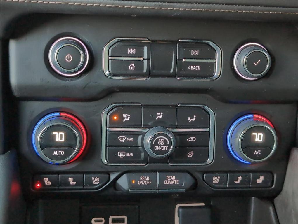 used 2023 Chevrolet Suburban car, priced at $56,099