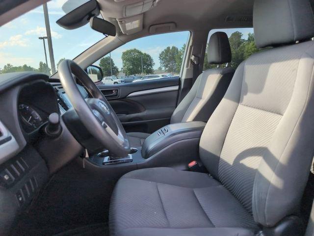used 2017 Toyota Highlander car, priced at $16,699