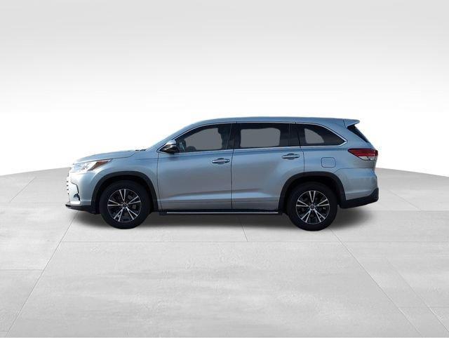 used 2017 Toyota Highlander car, priced at $16,699