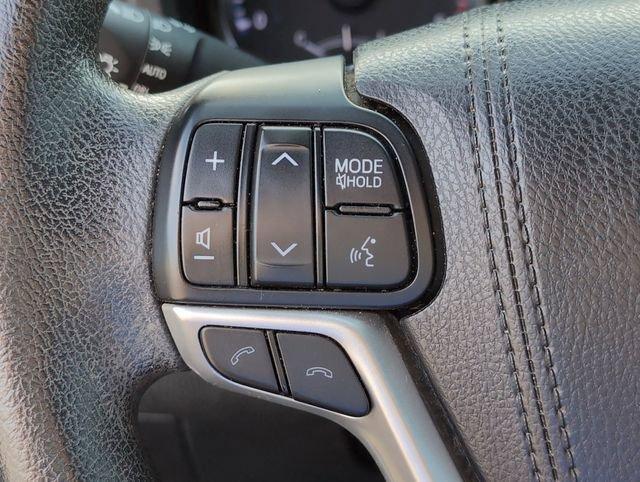 used 2017 Toyota Highlander car, priced at $16,699