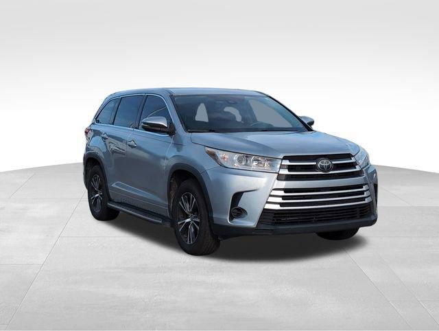 used 2017 Toyota Highlander car, priced at $16,699