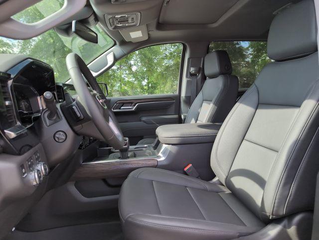 new 2025 GMC Sierra 1500 car, priced at $60,368