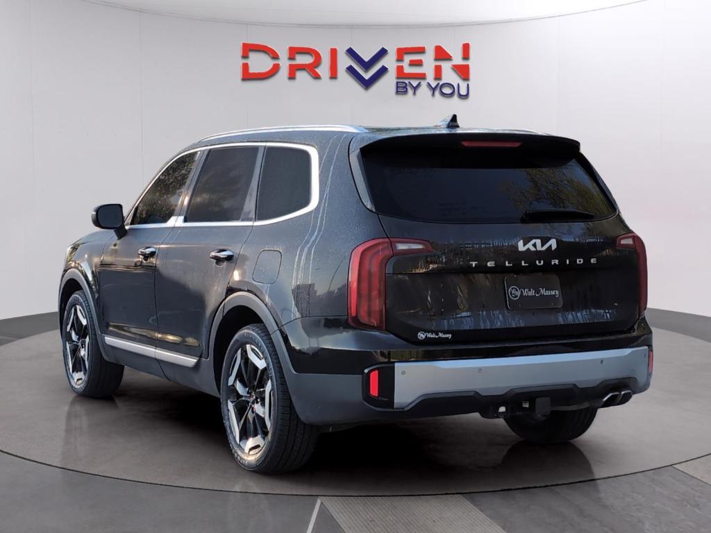 used 2024 Kia Telluride car, priced at $34,399