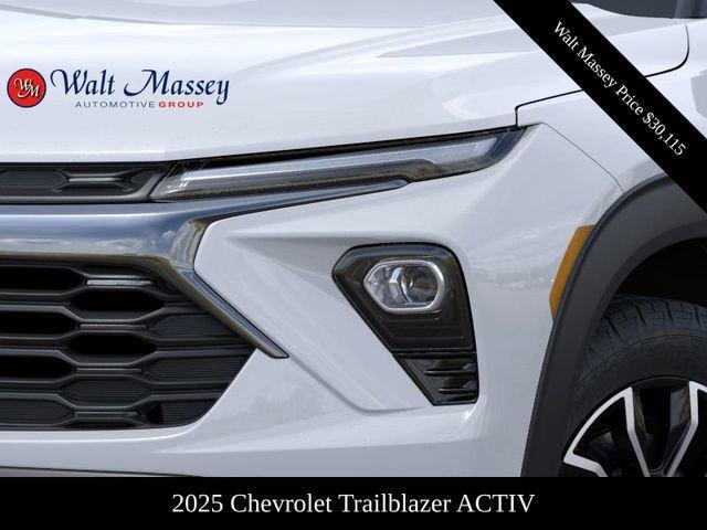 new 2025 Chevrolet TrailBlazer car, priced at $30,115