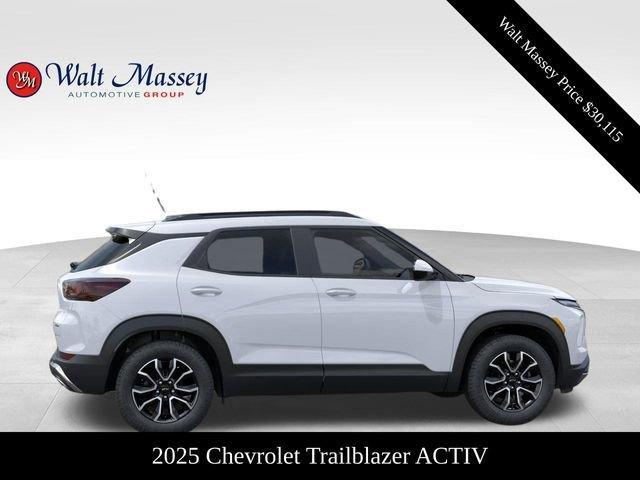 new 2025 Chevrolet TrailBlazer car, priced at $30,115