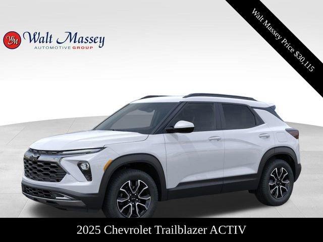 new 2025 Chevrolet TrailBlazer car, priced at $30,115