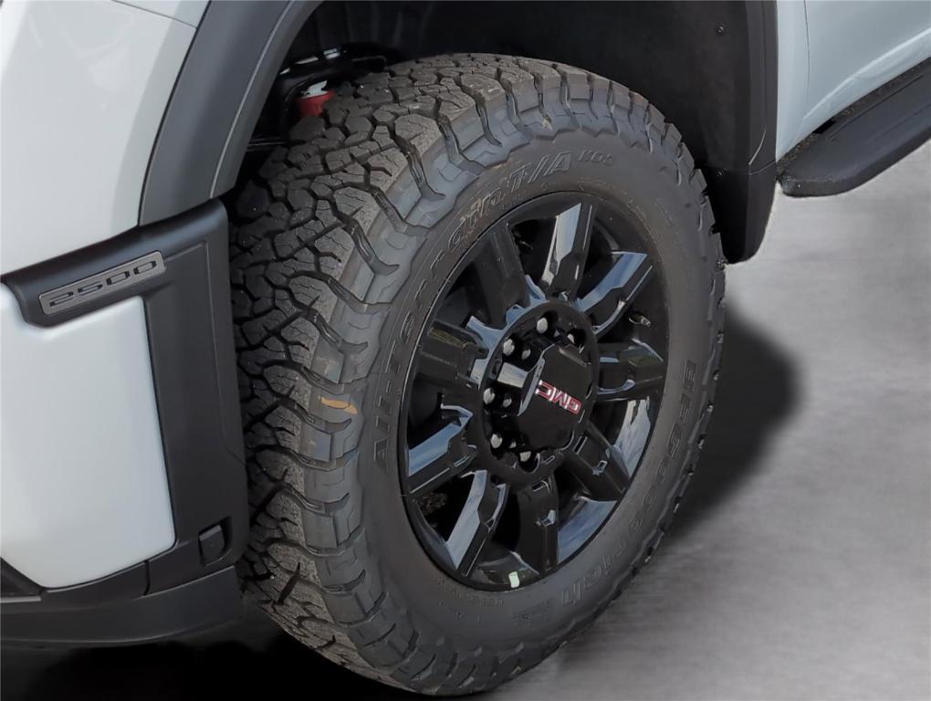 new 2026 GMC Sierra 2500 car, priced at $84,135