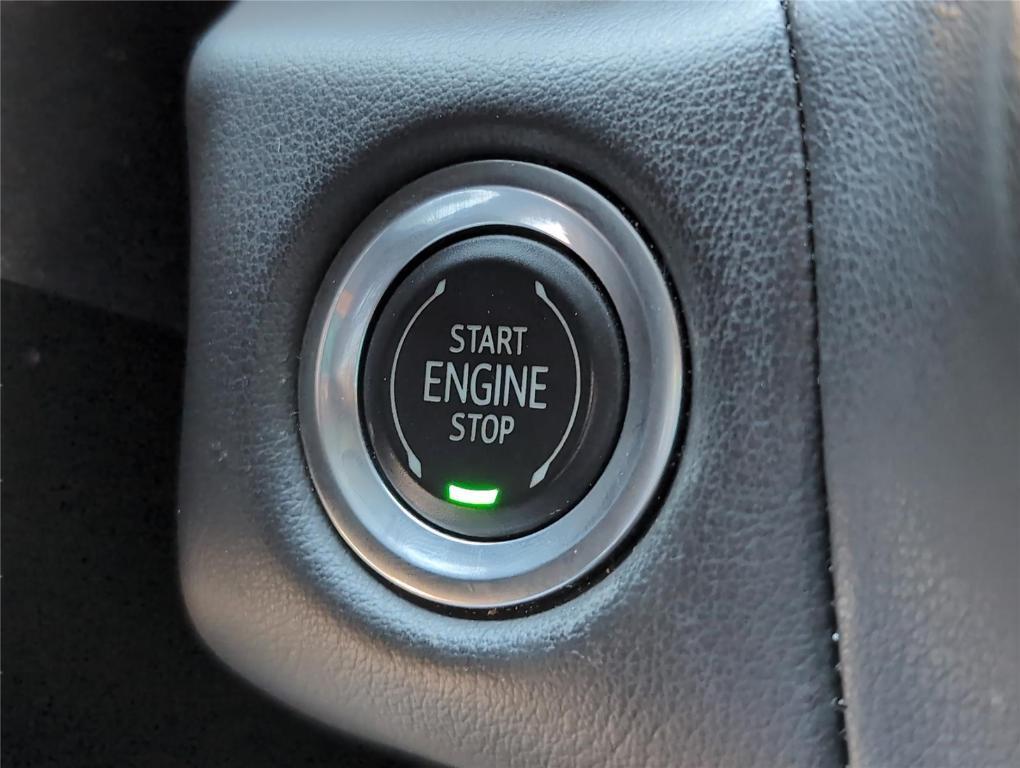 used 2021 GMC Yukon car, priced at $43,799