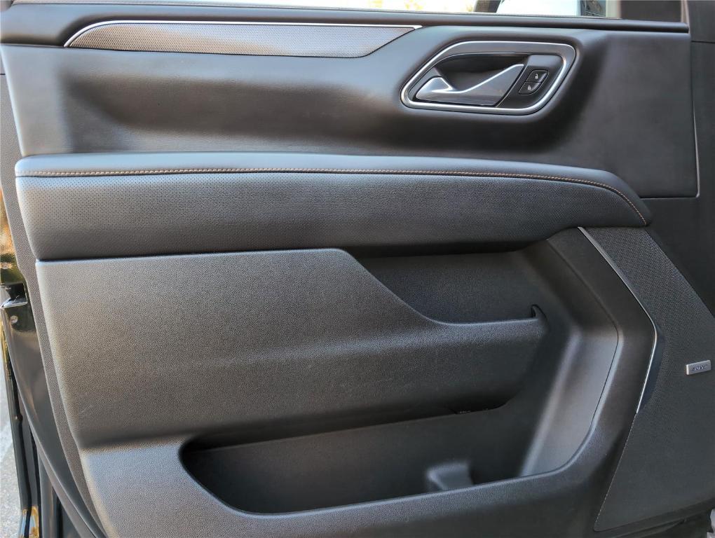 used 2021 GMC Yukon car, priced at $43,799