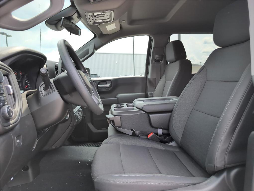 new 2025 Chevrolet Silverado 1500 car, priced at $42,152