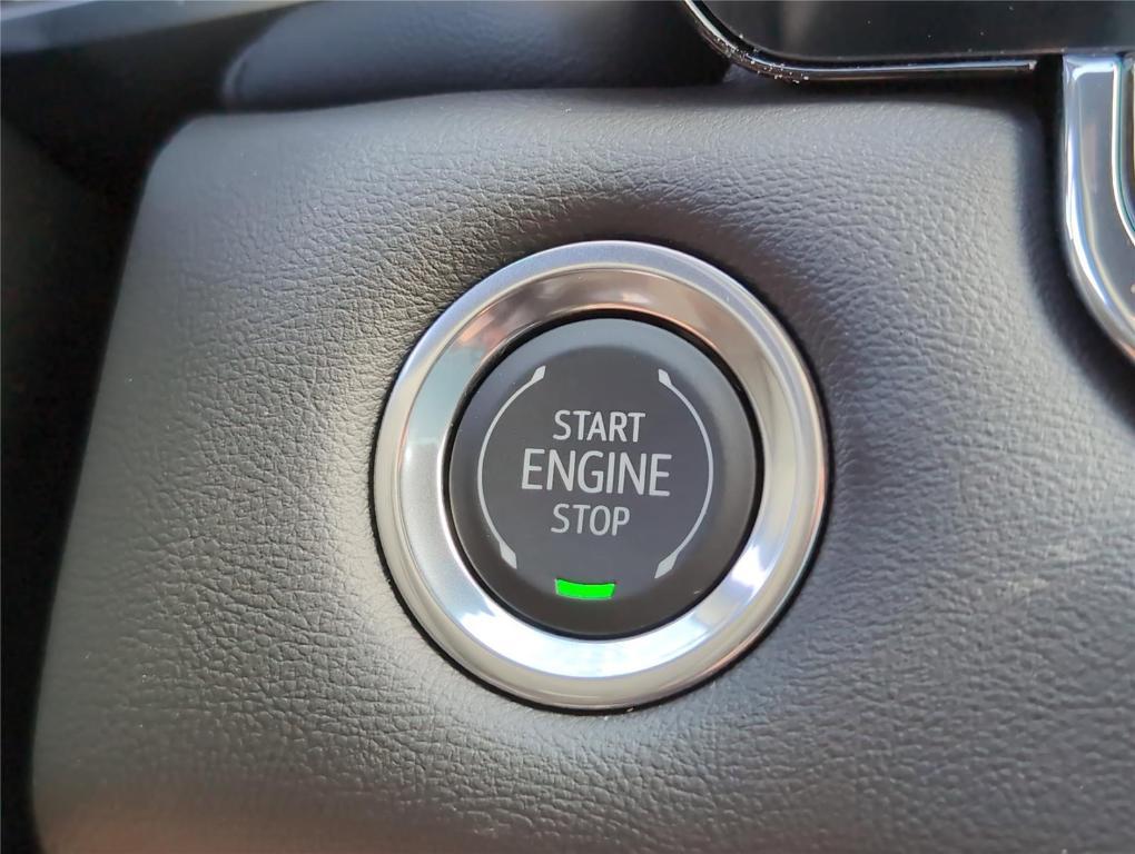 new 2025 GMC Canyon car, priced at $41,707