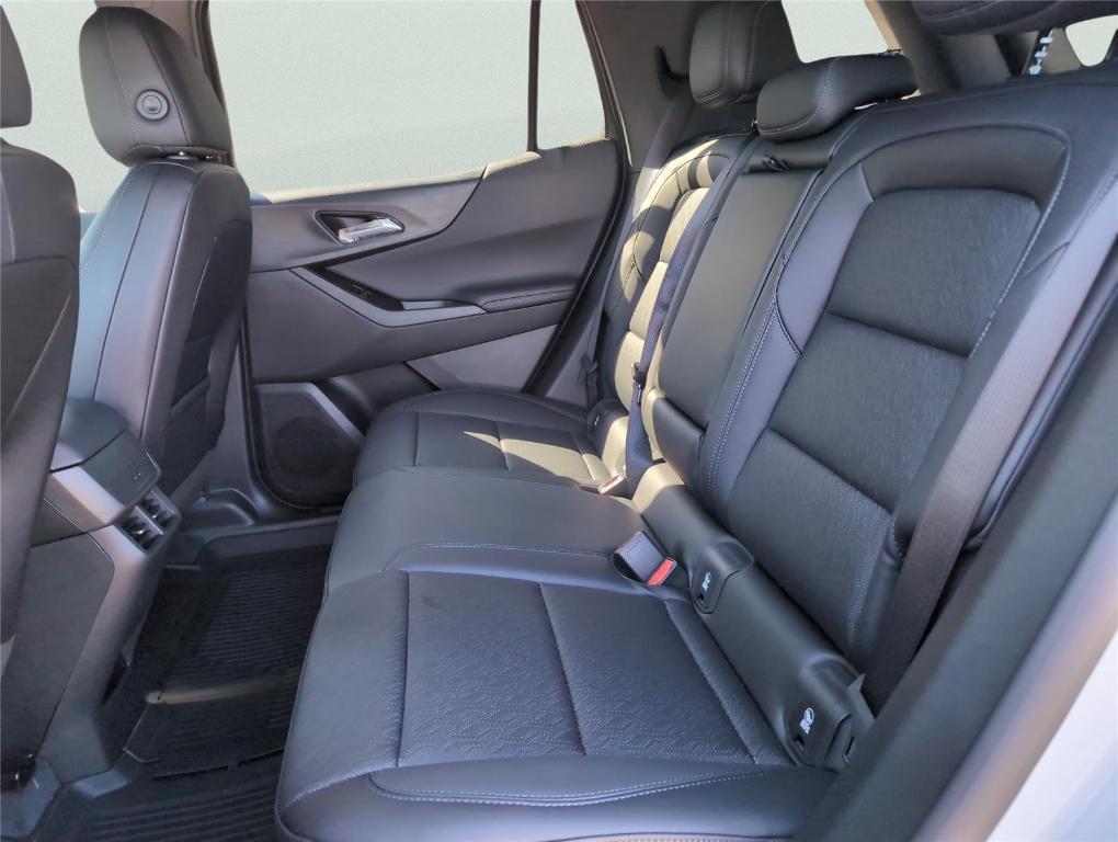 new 2026 Chevrolet Equinox car, priced at $30,931